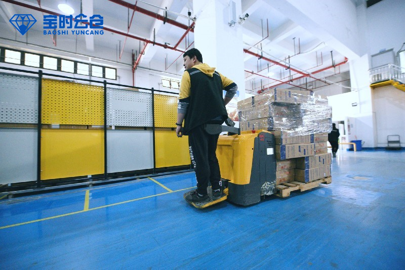 云仓一件代发选择大公司好，还是小公司好？